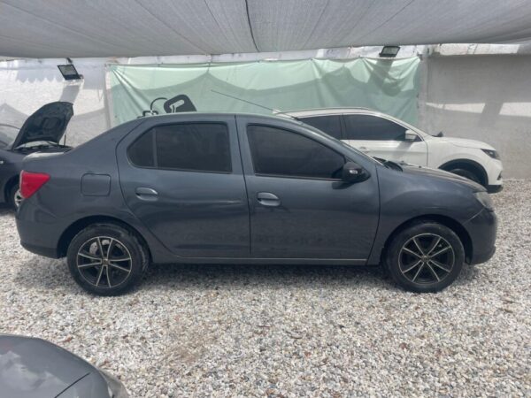 RENAULT LOGAN AUTHENTIQUE LIFE  MT 1.6CC 2019: imagen 7