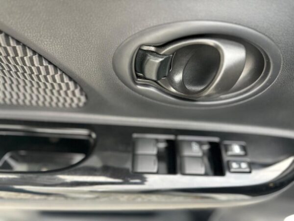 NISSAN MARCH SENSE AT 1.6CC 2023: imagen 8