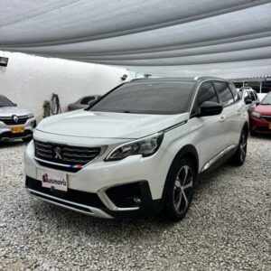 PEUGEOT 5008 ALLURE  AT 1.6CC 2021: imagen 4