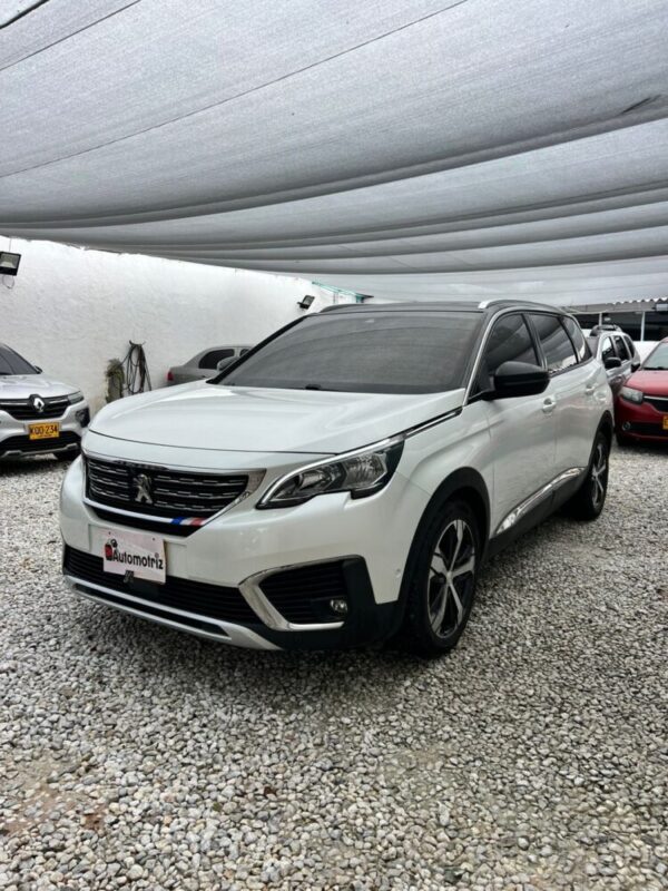 PEUGEOT 5008 ALLURE  AT 1.6CC 2021: imagen 4