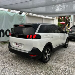 PEUGEOT 5008 ALLURE  AT 1.6CC 2021: imagen 5