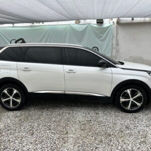 PEUGEOT 5008 ALLURE  AT 1.6CC 2021: imagen 6