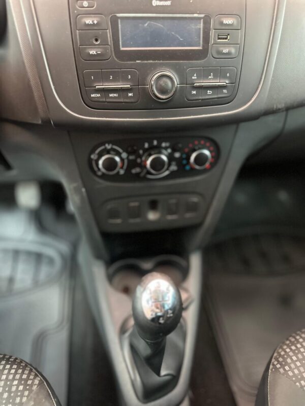 RENAULT SANDERO AUTHENTIQUE 1.0 cc 2020: imagen 11