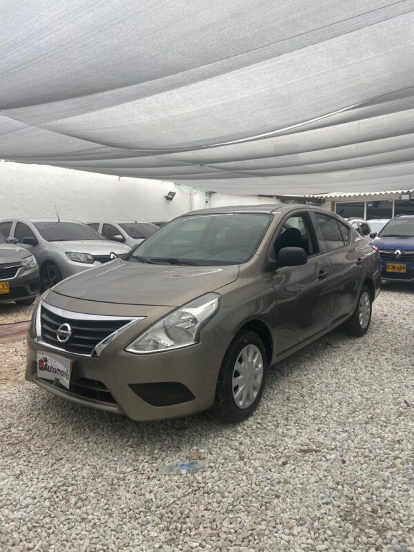 NISSAN VERSA SENSE AT 1.6 CC 2020: imagen 1