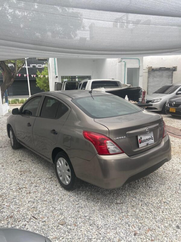 NISSAN VERSA SENSE AT 1.6 CC 2020: imagen 4