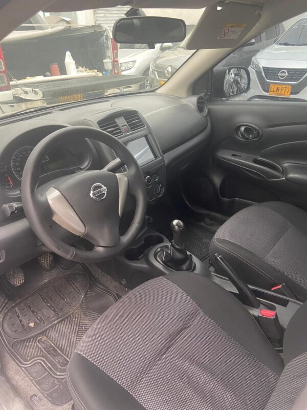 NISSAN VERSA SENSE AT 1.6 CC 2020: imagen 6