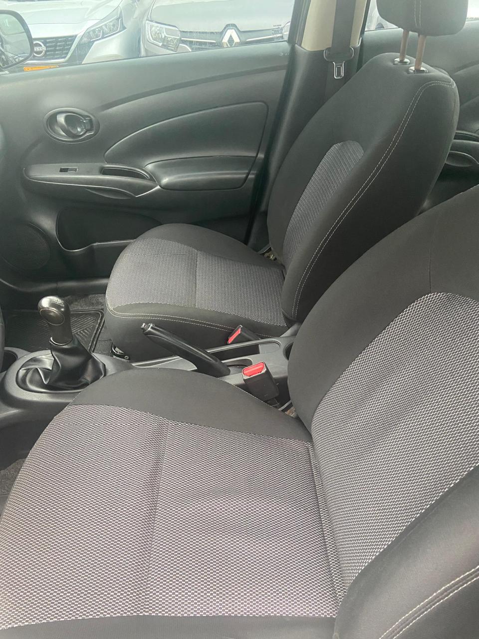 NISSAN VERSA SENSE AT 1.6 CC 2020: imagen 8