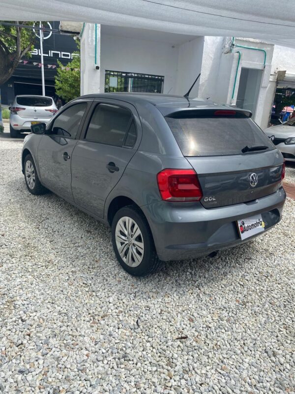 VOLKSWAGEN GOL TRENDLINE TP 1.6CC 2022: imagen 8