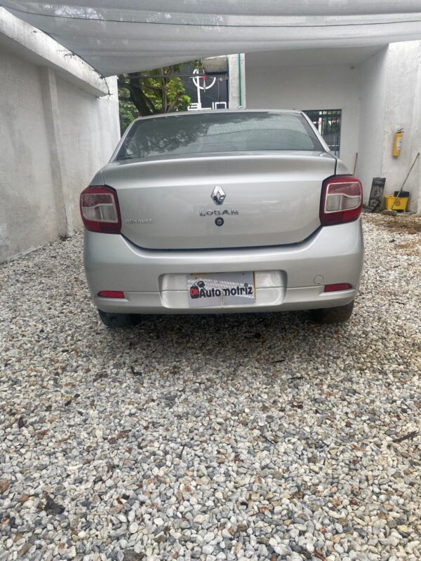 RENAULT LOGAN AUTHENTIQUE LIFE MT 1.6CC 2022: imagen 7