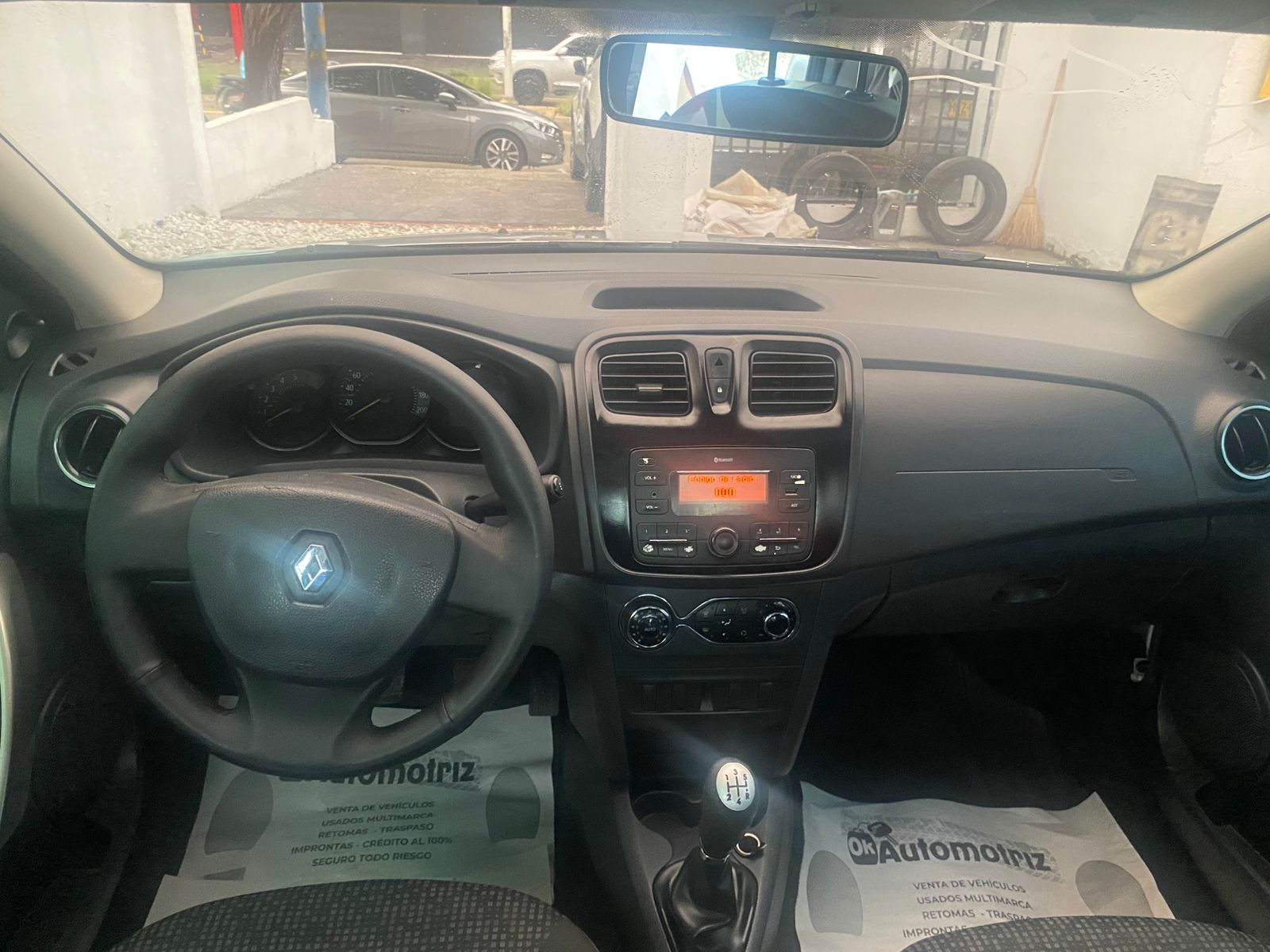 RENAULT LOGAN AUTHENTIQUE LIFE MT 1.6CC 2022: imagen 8