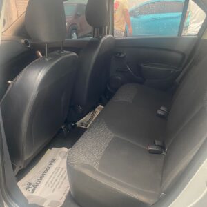 RENAULT LOGAN AUTHENTIQUE LIFE MT 1.6CC 2022: imagen 10