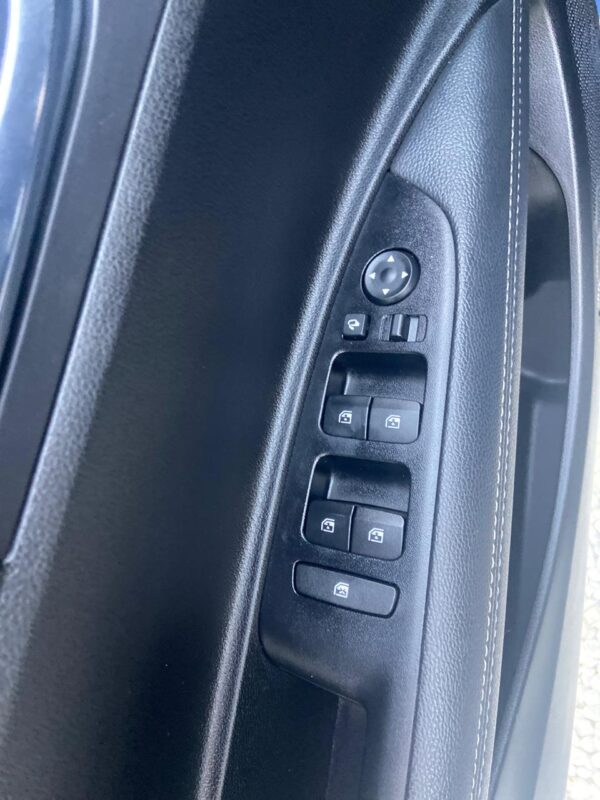 HYUNDAI ACCENT HB20S ADVANCE AT 1.6CC 2025: imagen 6