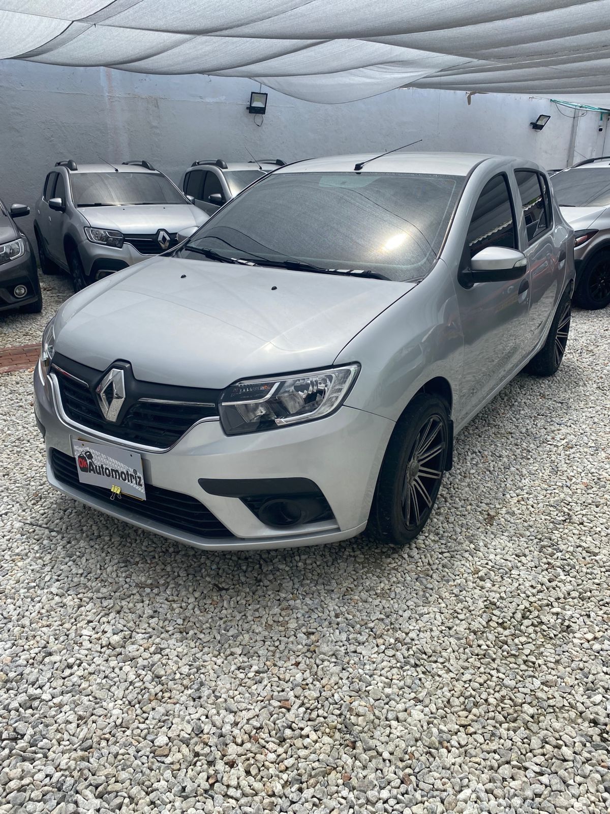 RENAULT LOGAN LIFE MT 1.6CC 2023: imagen 1